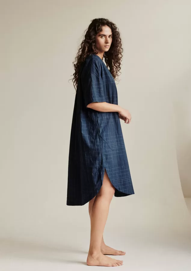 Women Toast Hand Woven Sketched Check Nightdress