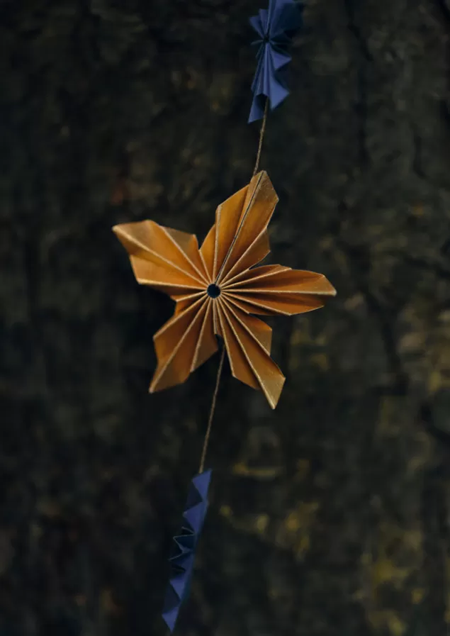 Toast Marbled Star Paper Garland