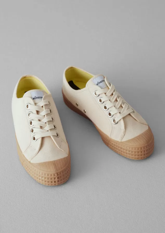 Women Toast Novesta Star Master Plimsolls