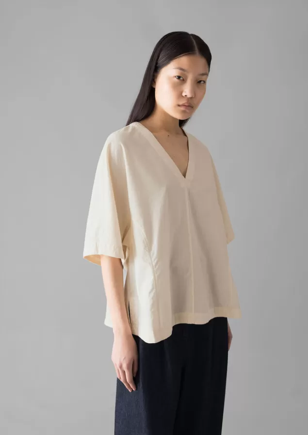 Women Toast Textured Cotton Poplin V-Neck Top